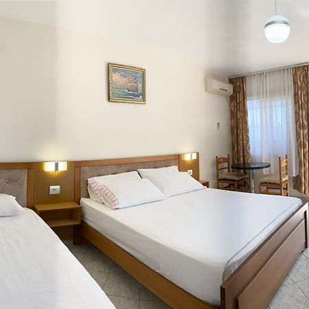 Vila Yasmin 38 Саранде Екстериор снимка